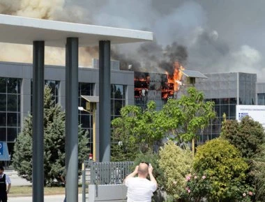 Ξάνθη: Κλειστά και σήμερα τα σχολεία μετά την πυρκαγιά στο εργοστάσιο στο Όλβιο